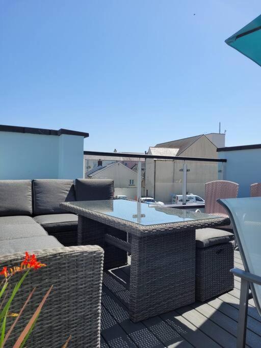 Central Modern Townhouse In Saundersfoot Βίλα Εξωτερικό φωτογραφία