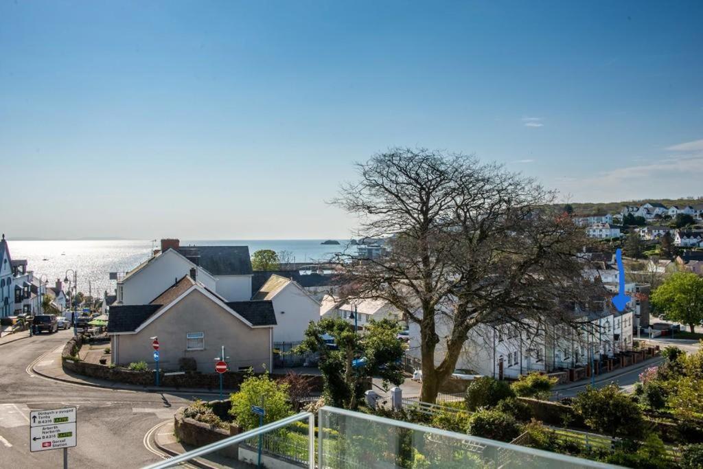 Central Modern Townhouse In Saundersfoot Βίλα Εξωτερικό φωτογραφία